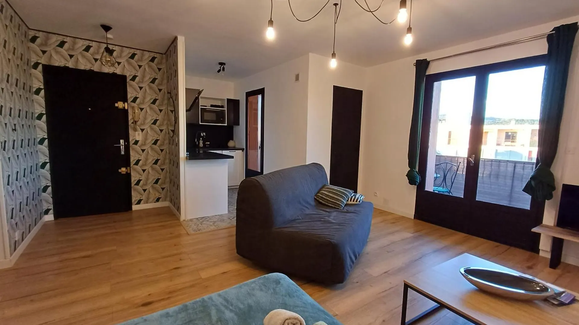 Studio Tres Agreable Avec Balcon Et Wi-Fi Sanary-sur-Mer