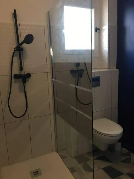 Apartment Studio Tres Agreable Avec Balcon Et Wi-Fi Sanary-sur-Mer